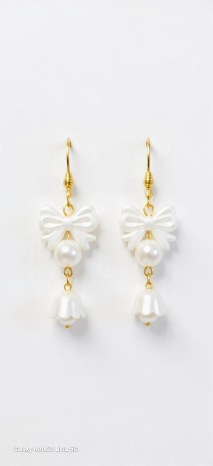 Pearl Bow Lily Chandelier